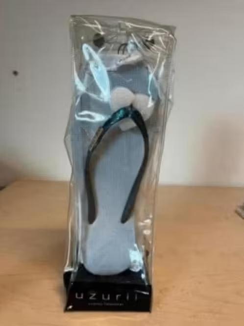 NIEUW! Uzurii classic white slippers maat 37/38 €20,99, Kleding | Dames, Schoenen, Ophalen of Verzenden, Nieuw, Wit, Slippers