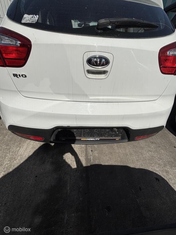 Achterbumper wit Kia Rio III ('10-'20), Auto-onderdelen, Ophalen, Achter, Bumper, Kia