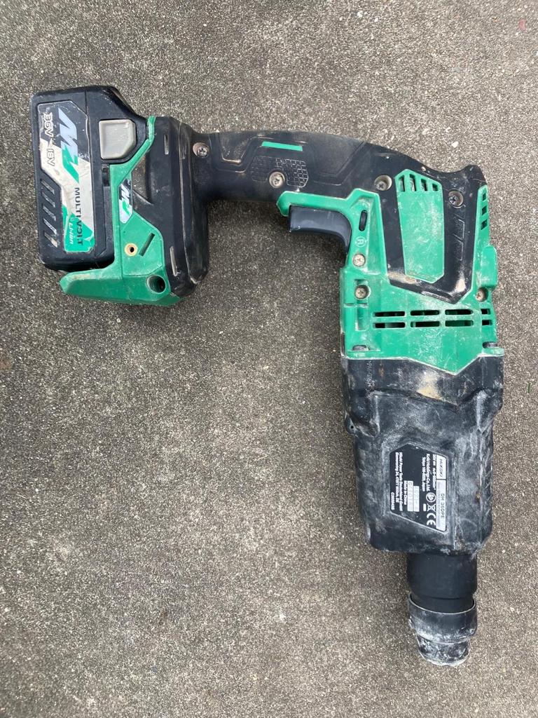 Hikoki Boorhamer incl. accu en oplader - Zo goed als nieuw, Doe-het-zelf en Verbouw, Gereedschap | Boormachines, Zo goed als nieuw