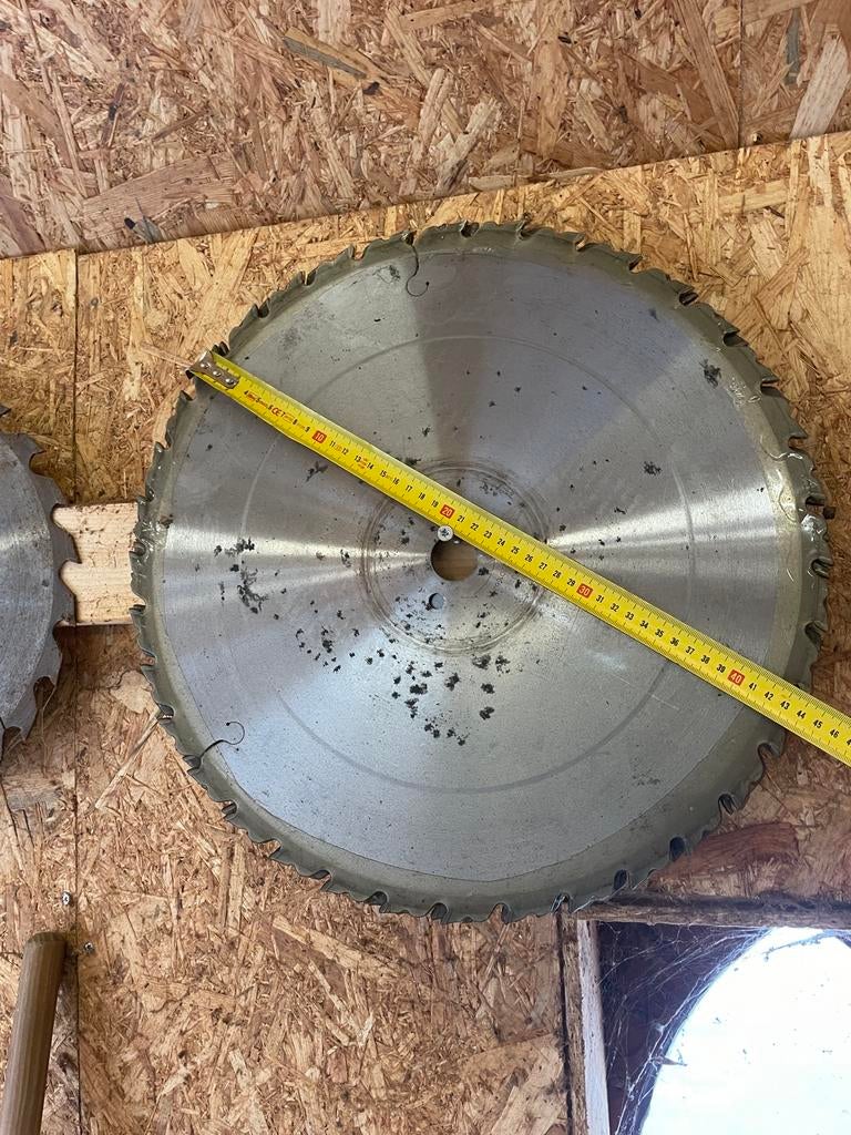 Zaagbladen cirkelzaagblad, Doe-het-zelf en Verbouw, Gereedschap | Machine-onderdelen en Toebehoren, Ophalen of Verzenden, Zo goed als nieuw