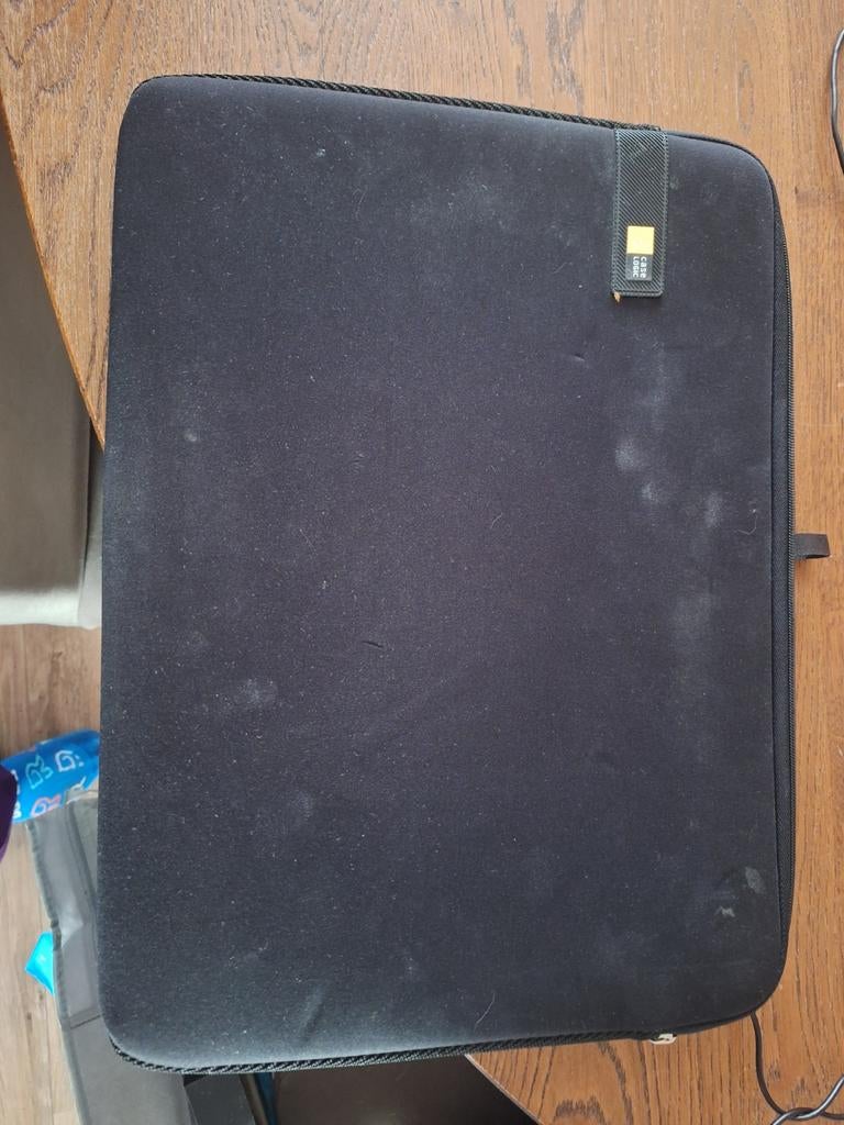 Case Logic laptophoes - Zwart, Computers en Software, Laptophoezen, Ophalen of Verzenden, 17 inch of meer, Gebruikt, Case Logic