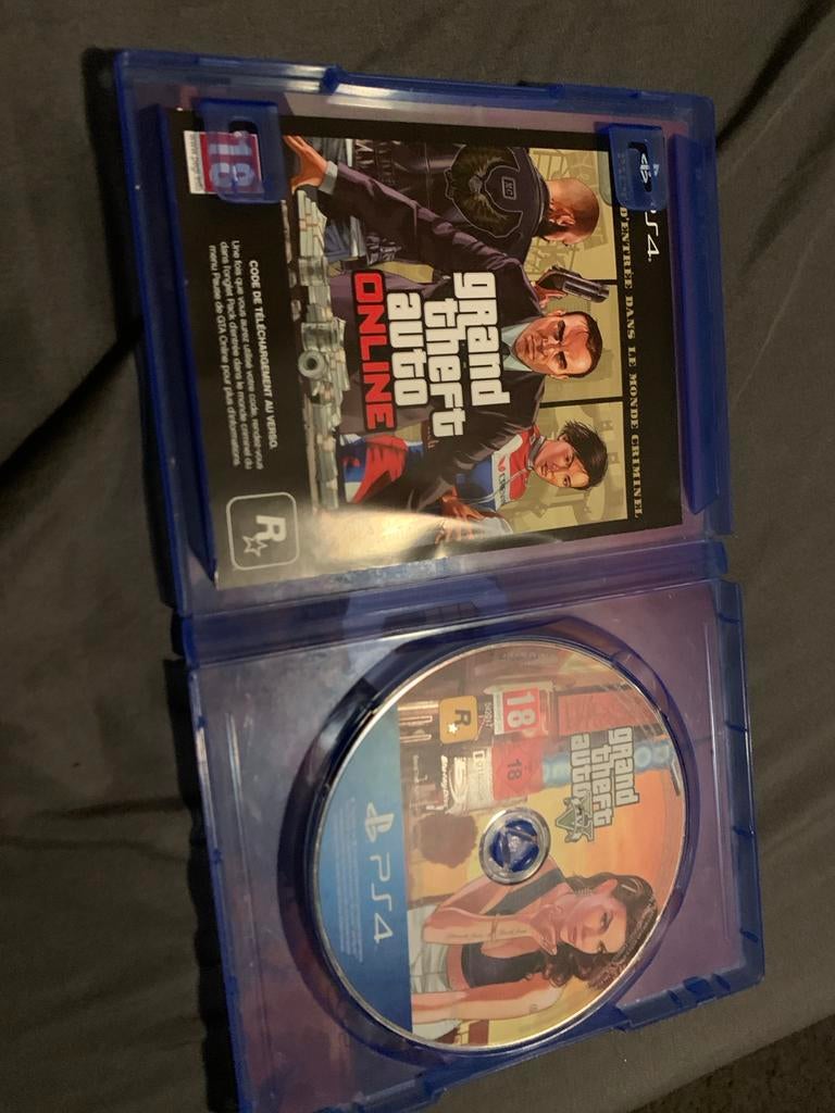 Grand Theft Auto V (GTA 5) voor PlayStation 4, Spelcomputers en Games, Games | Sony PlayStation 4, Avontuur en Actie, Online, Vanaf 18 jaar