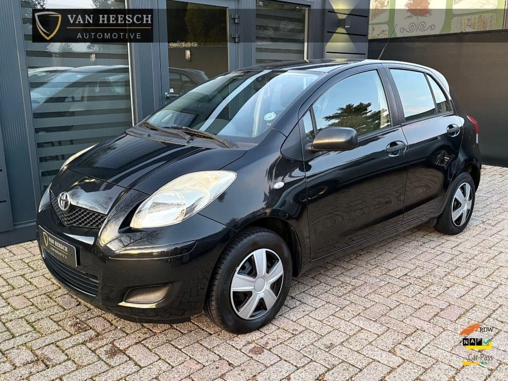 Toyota Verso S 2015 + Toyota Yaris 2011 + Volkswagen Polo 13, Ophalen, Handgeschakeld, Benzine, Overige kleuren