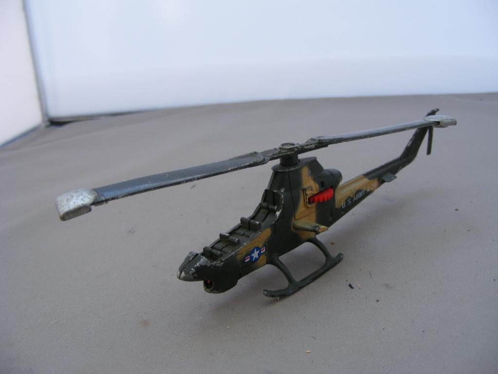 Bell ah 1g helikopter us army a26 corgi incompleet, Ophalen of Verzenden, Gebruikt, Overige typen