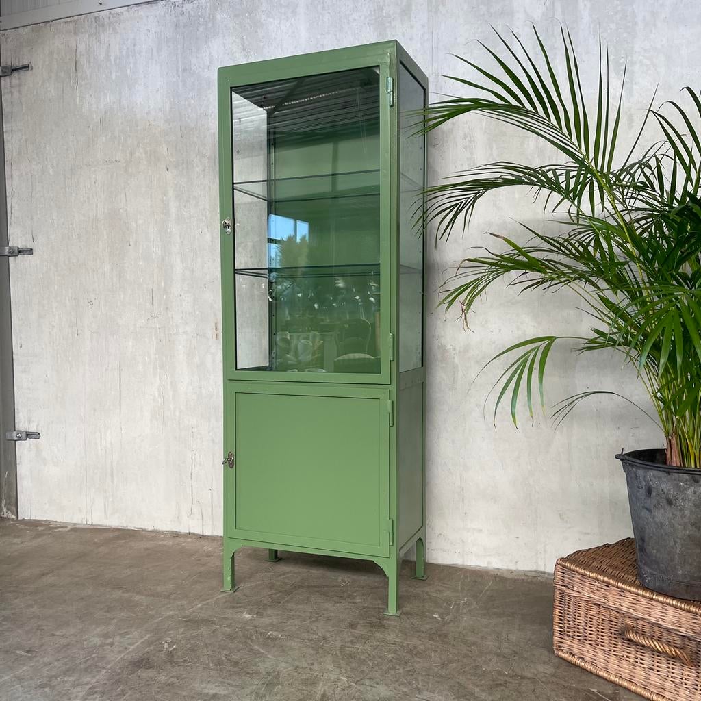 Vintage medicijnkast, apothekers kast, oude kast, vitrine, Ophalen