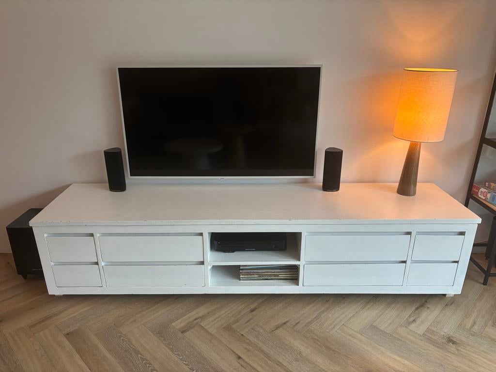 Stijlvol wit tv-meubel met veel opbergruimte, Ophalen, Gebruikt, 200 cm of meer, Minder dan 100 cm