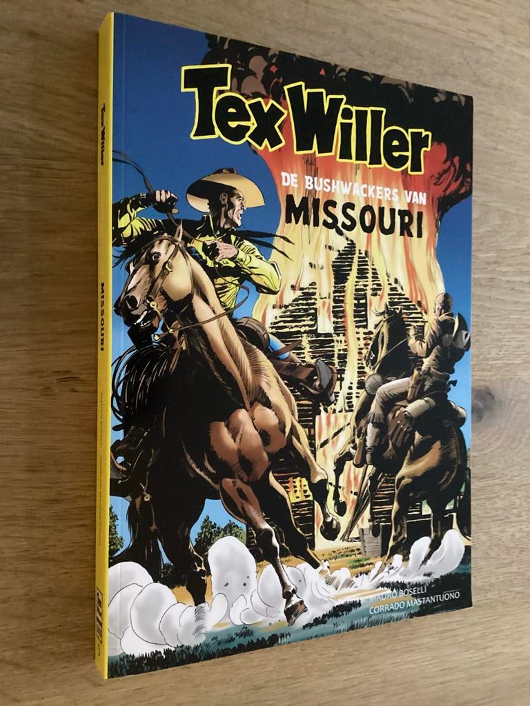 Tex Willer - De Bushwackers van Missouri - Dikke Hum uitgave, Boeken, Stripboeken, Eén stripboek, Ophalen of Verzenden, Zo goed als nieuw
