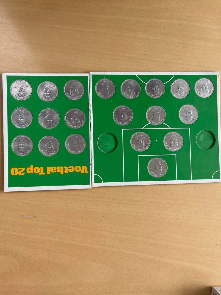 Complete Shell Voetbal Top 20 Munten Collectie Jaren '60-'70, Verzamelen, Ophalen of Verzenden, Gebruikt, Overige sporten, Overige typen