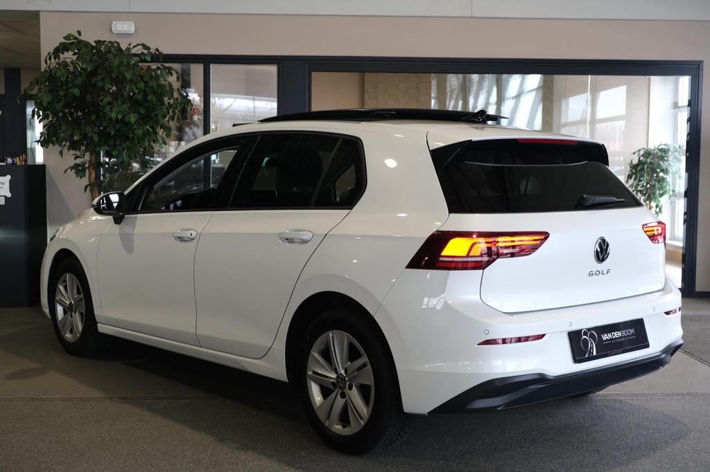 Volkswagen Golf 1.5 TSI 8.5 Life Edition Pano Apple Carplay, Voorwielaandrijving, Stof, 4 cilinders, 116 pk