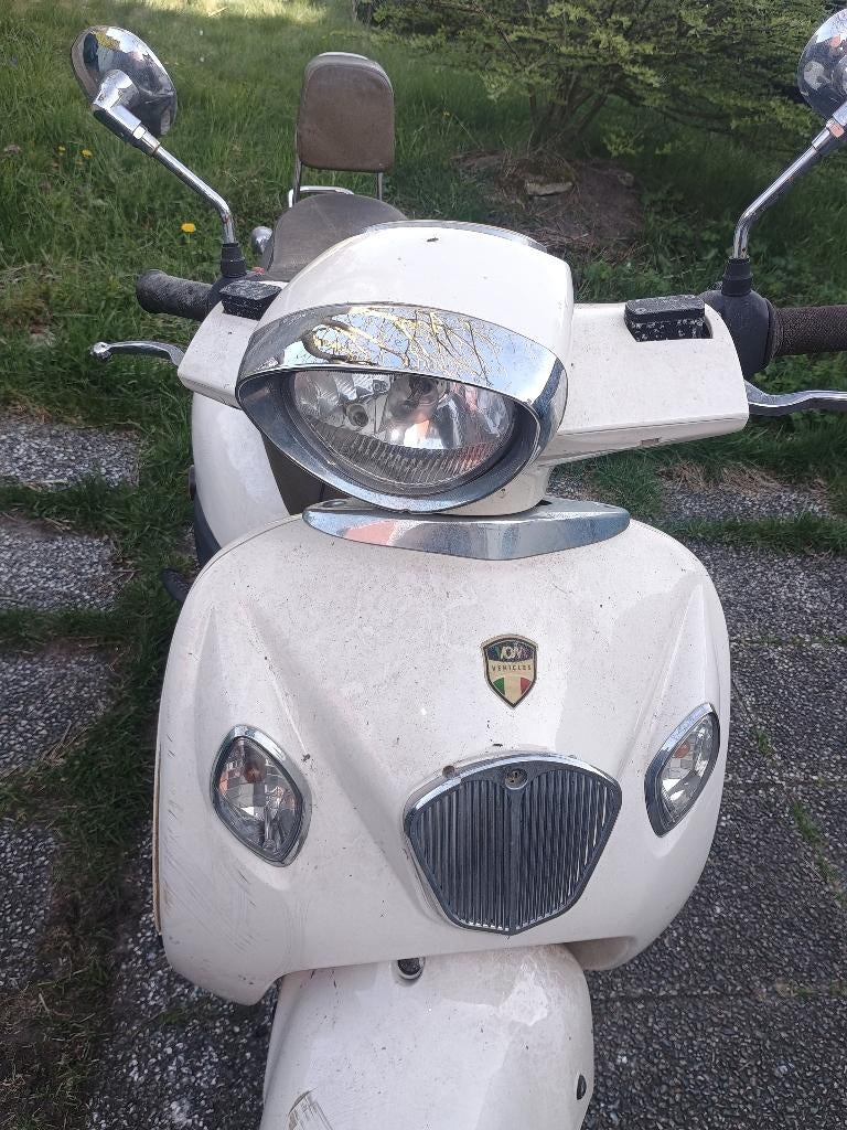 Vom Bella retro scooter, Gebruikt, Benzine, Ophalen, Overige merken