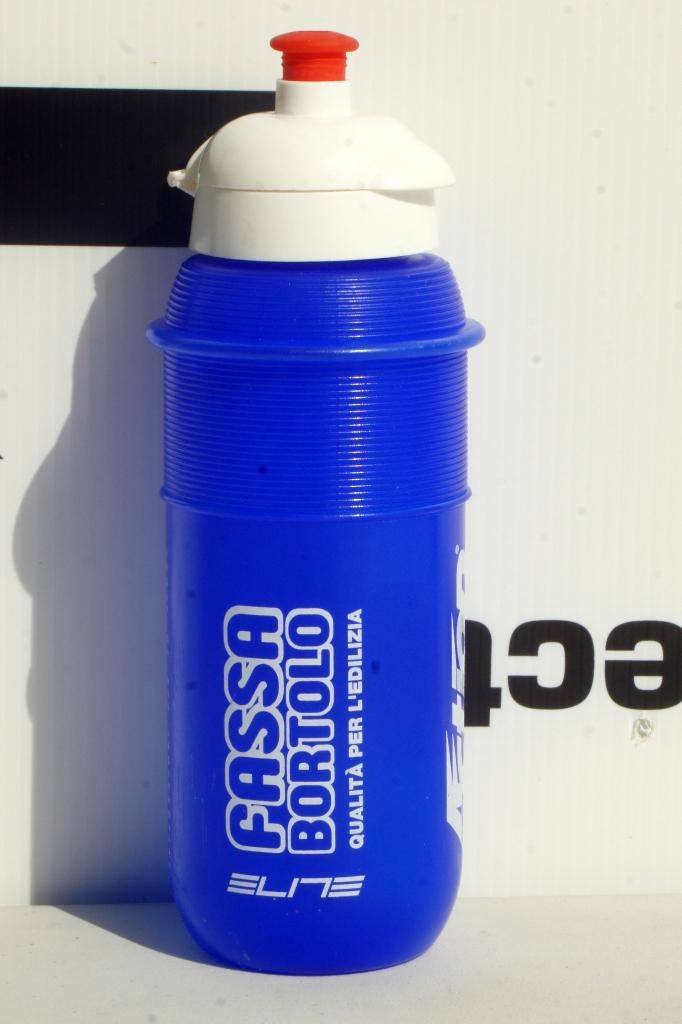 Bidon Wielrennen Verzamelen, Ophalen of Verzenden, Zo goed als nieuw, Buitenlandse clubs, Poster, Plaatje of Sticker