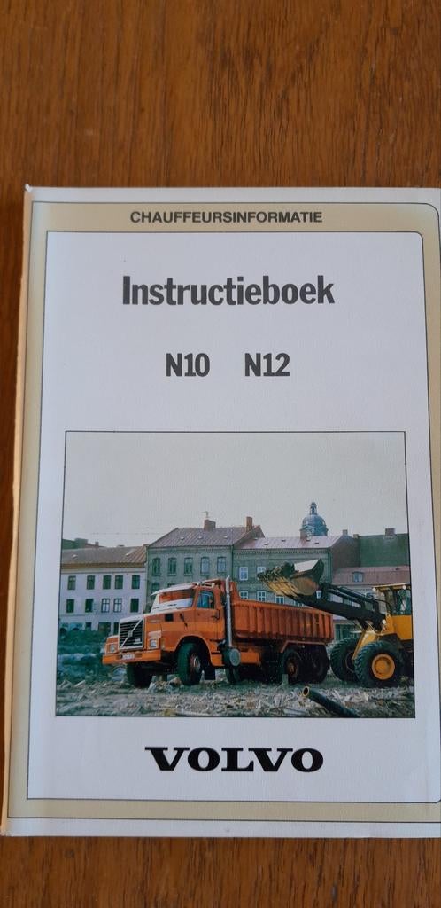 Instructieboek Volvo N10 N12, Ophalen of Verzenden