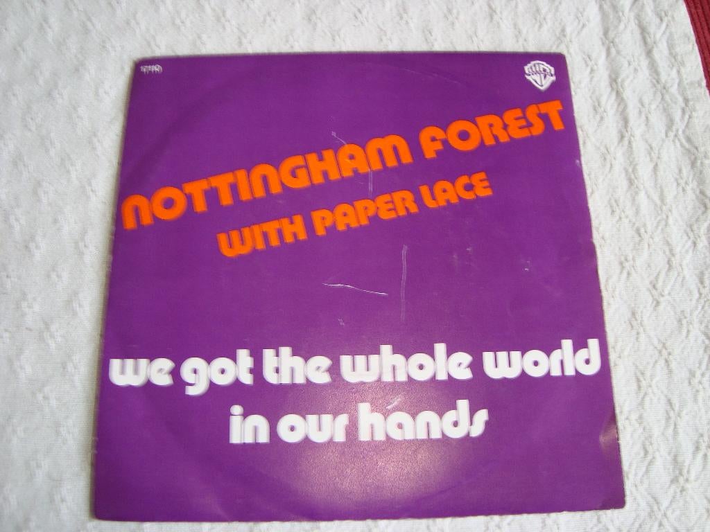 Nottingham forest with paper lace single we got the whole, Ophalen of Verzenden, Zo goed als nieuw, Pop, Single