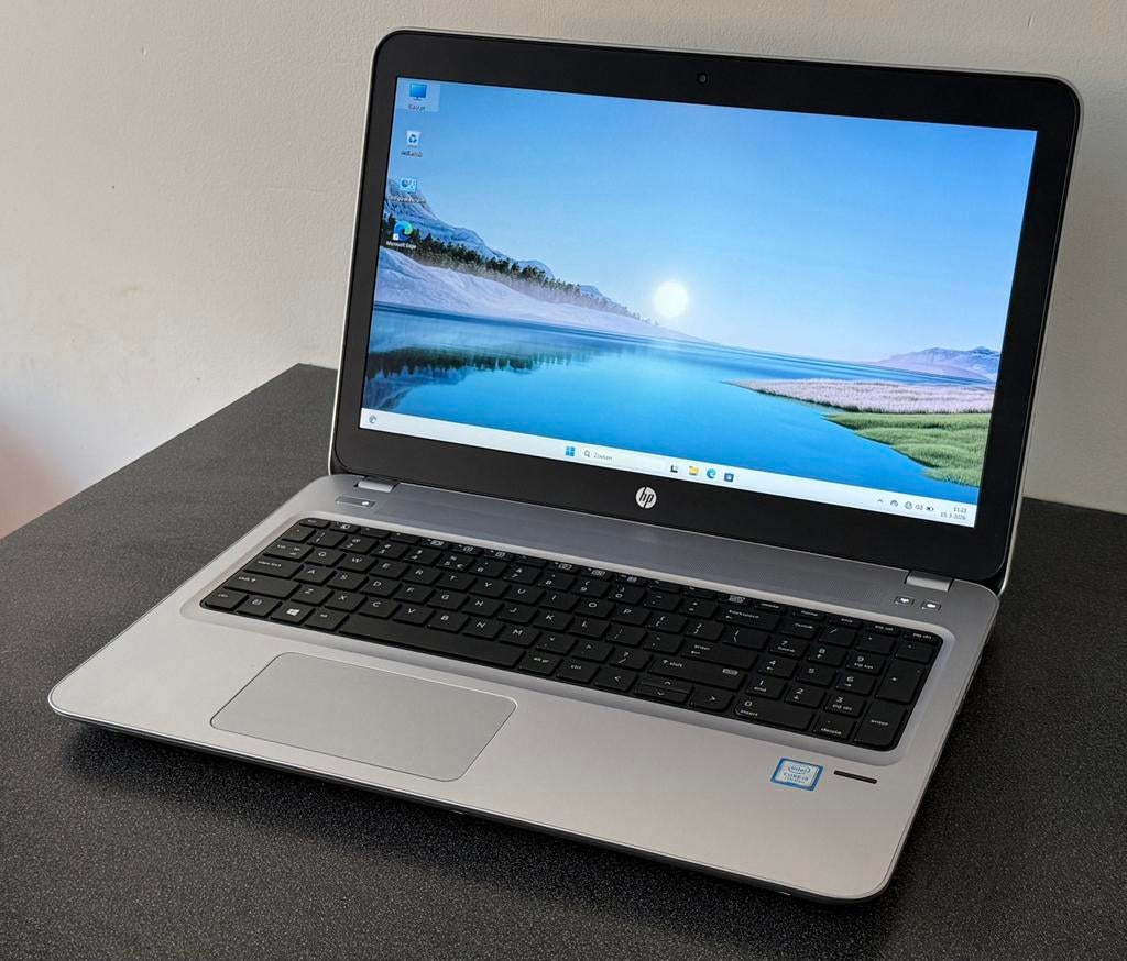 laptop, Ophalen, Met videokaart, 2 tot 3 Ghz, Zo goed als nieuw