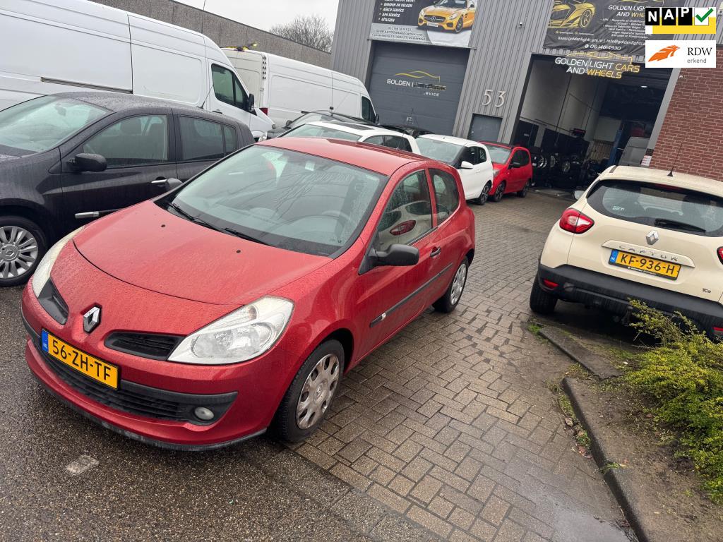 Renault Clio 1.2-16V Special Line Airco Nwe APK Lage Km Stan, Voorwielaandrijving, Gebruikt, 4 cilinders, 1055 kg