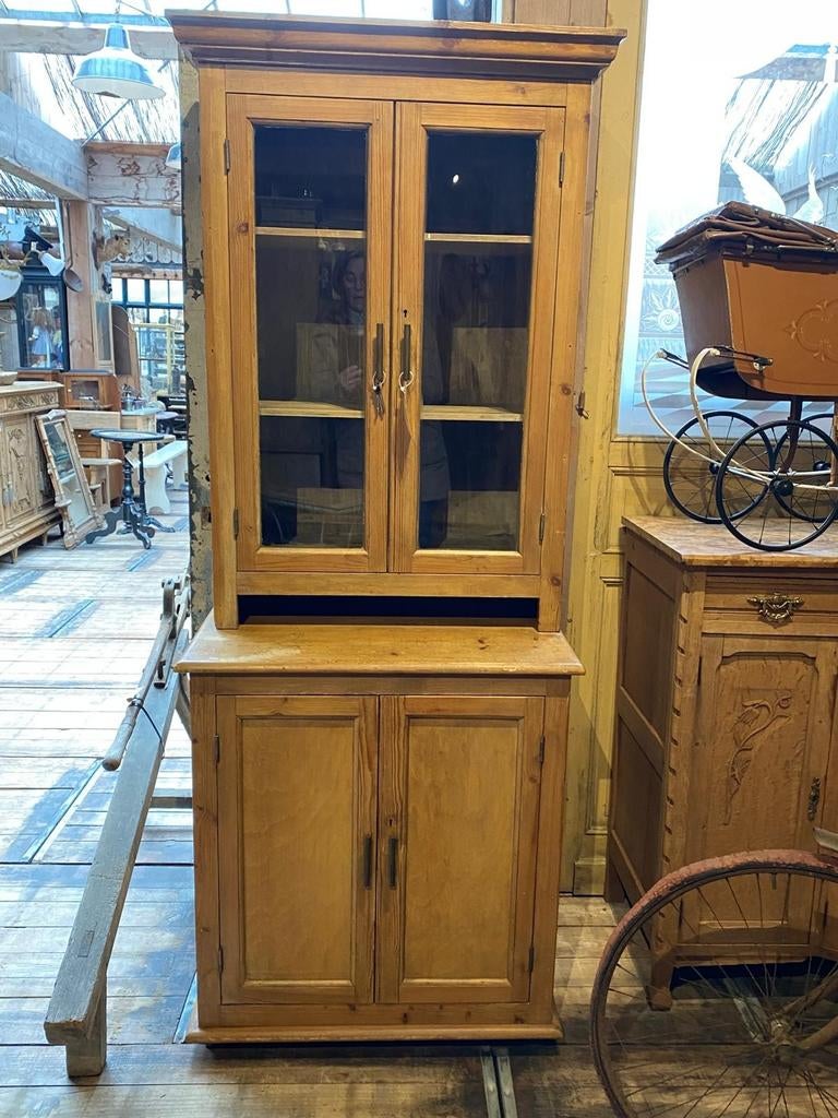 Landelijke smalle kast oud grenen vitrinekast, Ophalen