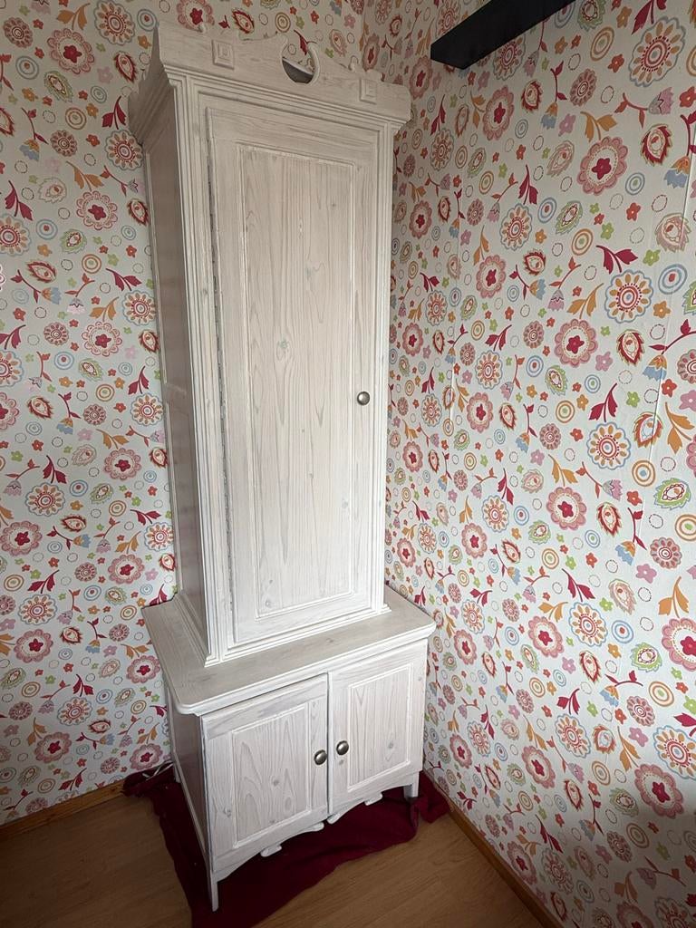 Landelijke smalle kledingkast met hangstang, Huis en Inrichting, Ophalen, Gebruikt, 50 tot 100 cm, 150 tot 200 cm