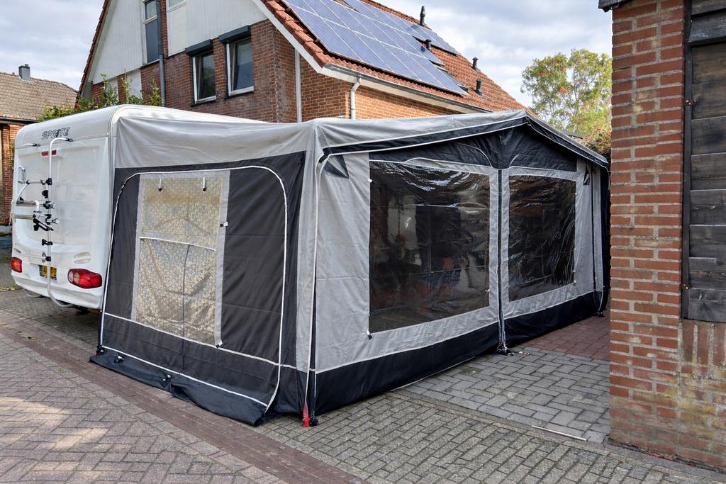 Voortent maat 13, Ophalen of Verzenden, Zo goed als nieuw