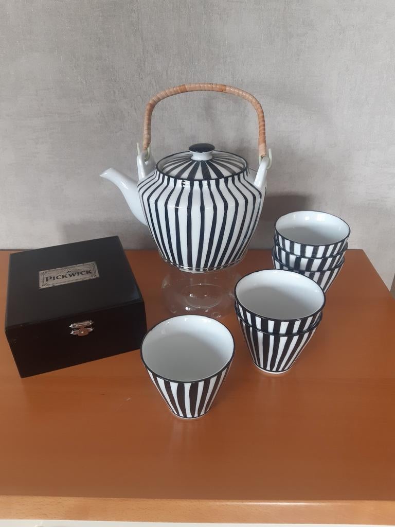 Theesetje  ., Ophalen, Zo goed als nieuw, Glas, Overige stijlen