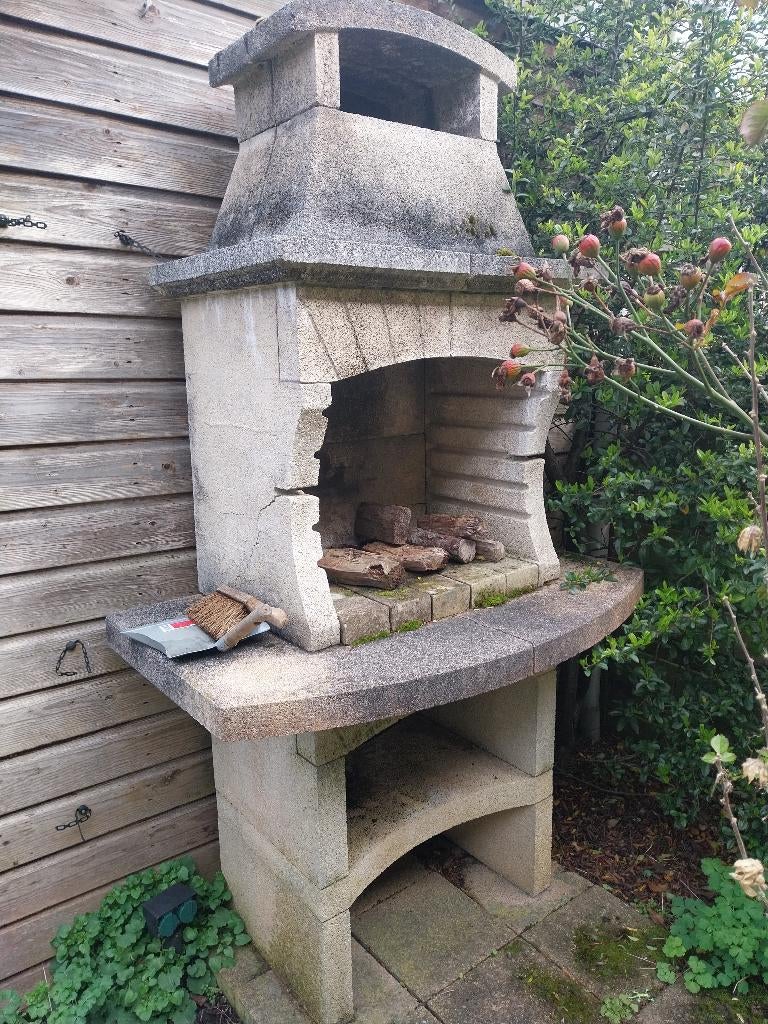 Stenen bbq tuin, Ophalen, Gebruikt