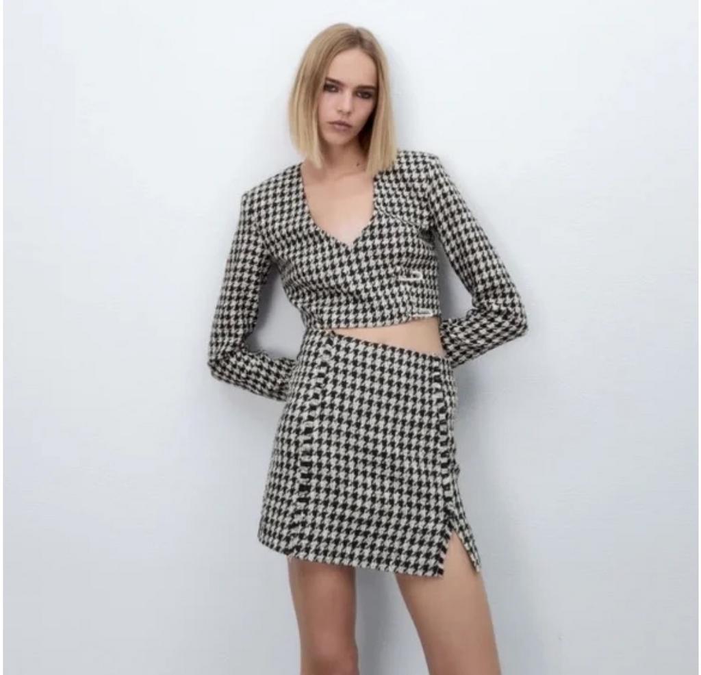 Cropped blazer Zara maat L - nieuw staat, Kleding | Dames, Ophalen of Verzenden, Zo goed als nieuw, Maat 38/40 (M)