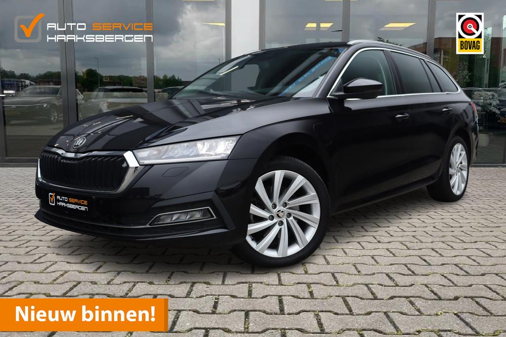 Skoda Octavia Combi 1.4 TSI iV PHEV Business Edition | Camer, Stof, Gebruikt, Zwart, Zwart