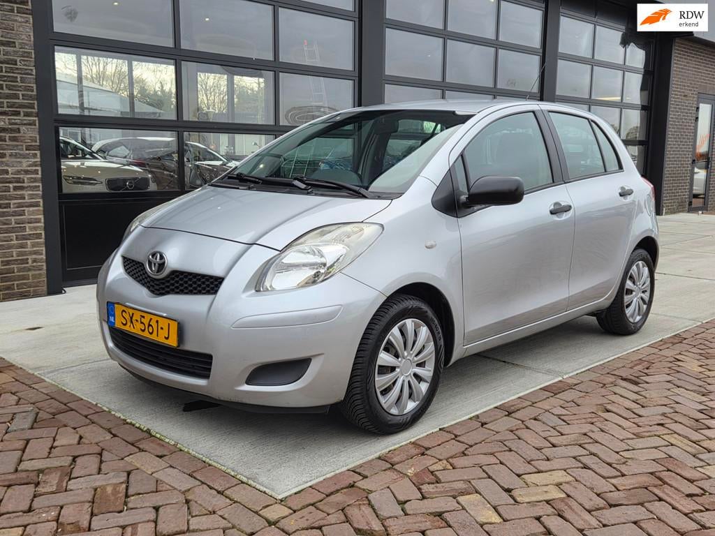 Toyota Yaris 1.0 VVTi Acces | 5 Deurs | Airco |, Voorwielaandrijving, Stof, 750 kg, Bedrijf