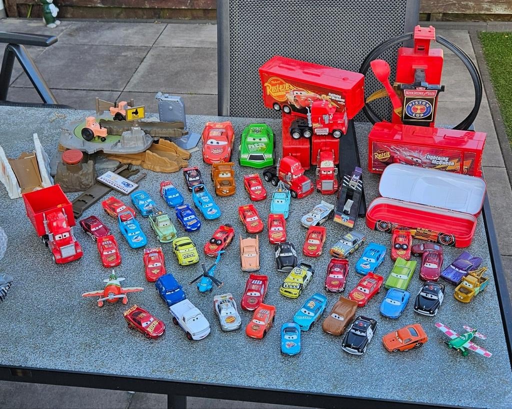 Cars disney autootjes, Kinderen en Baby's, Speelgoed | Speelgoedvoertuigen, Ophalen of Verzenden