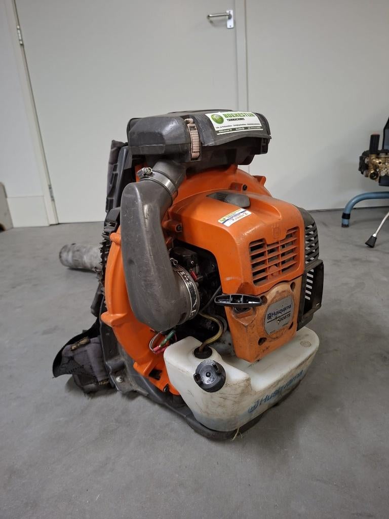 Husqvarna 580 BTS bladblazer, Tuin en Terras, Bladblazers, Ophalen, Benzine, Gebruikt, Ruggedragen