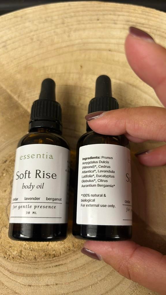 2x Essentia Soft Rise Body Olie - Lavendel & Bergamot, Ophalen of Verzenden, Nieuw, Bodylotion, Crème of Olie