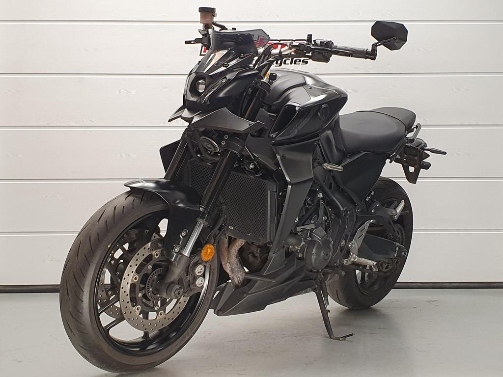 Yamaha MT 09 ABS YAMAHA MT 09 ABS (bj 2023)