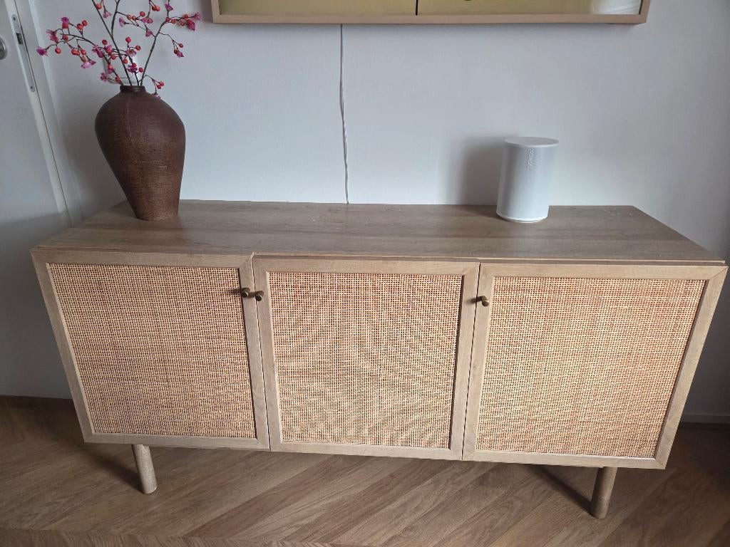 Dressoir tvmeubel met rotan deuren – Scandinavische stijl, Huis en Inrichting, Kasten | Dressoirs, Ophalen, Overige materialen