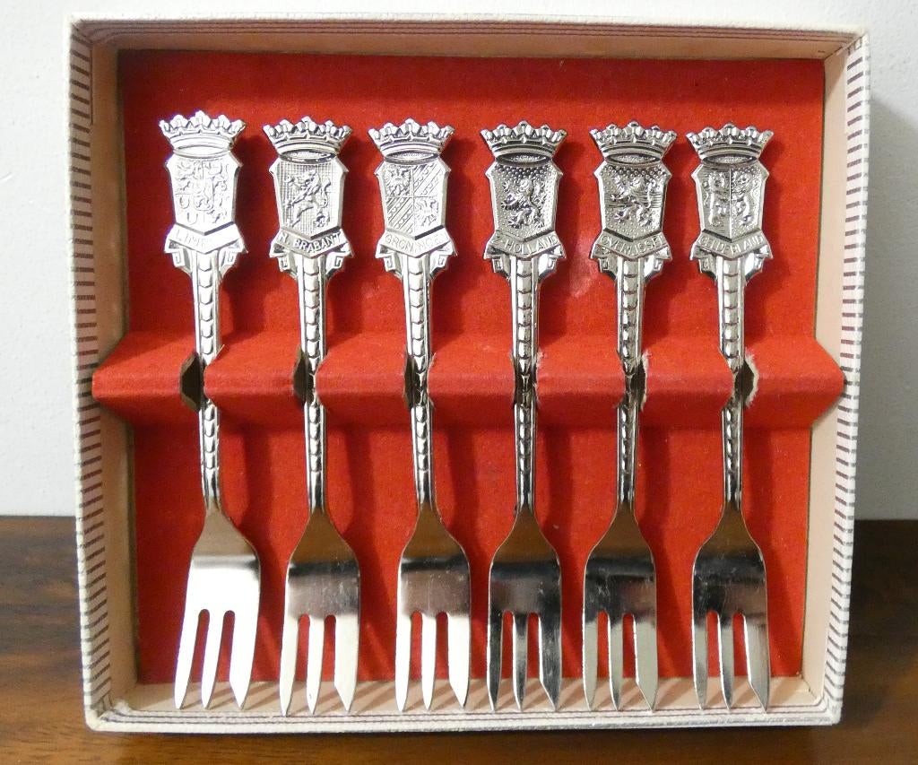 Provincie gebakvorkjes in doosje [1514], Antiek en Kunst, Antiek | Bestek, Ophalen