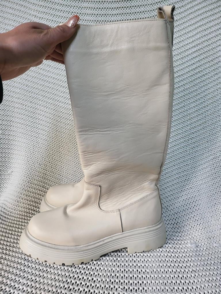 Nieuwe beige laarzen hoog maat 42 boots schoenen inuovo, Kleding | Dames, Schoenen, Ophalen of Verzenden, Nieuw, Beige