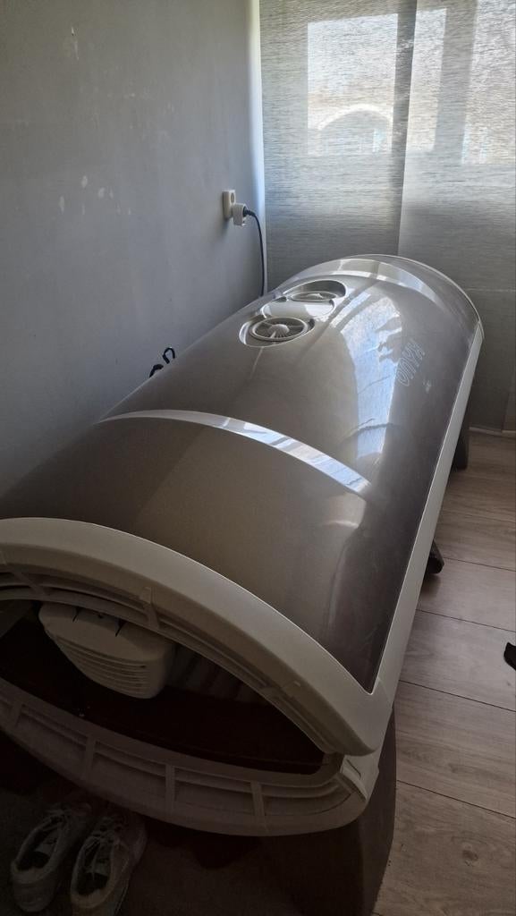 Hapro zonnebank Onyx 26/1, Ophalen, Gebruikt, Zonnebank dubbelzijdig, 15 lampen of meer