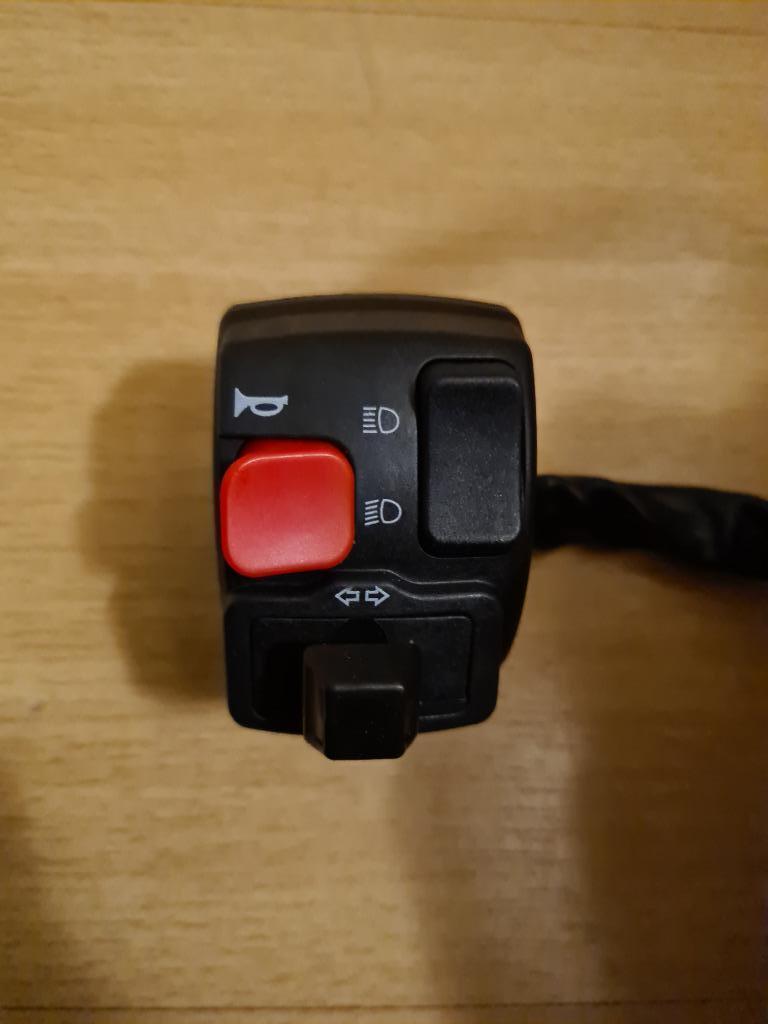 Yamaha DT Stuurschakelaar DT50 Links SM RSM / Rieju RS2, Fietsen en Brommers, DT, Ophalen of Verzenden, >2003, Nieuw