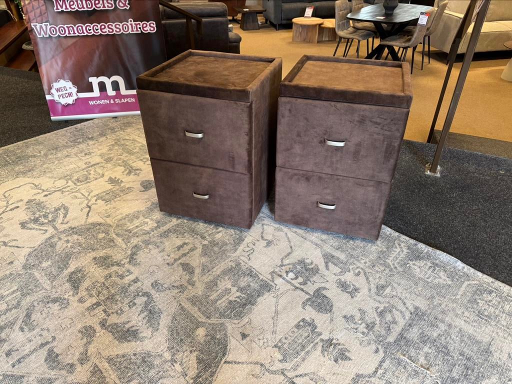 Nachtkastjes Bruin Velvet 2x €169,- Direct/leverbaar E-7124, Ophalen, Minder dan 45 cm, Nieuw, 55 tot 70 cm