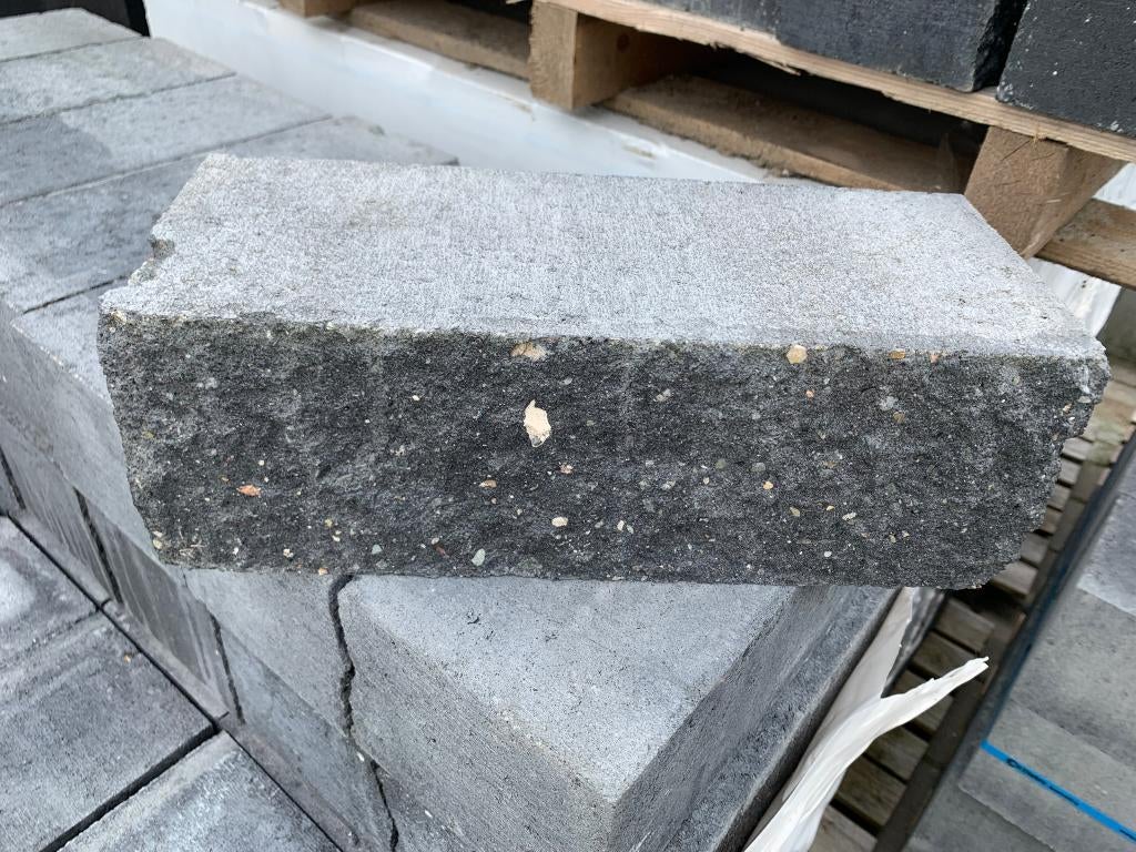 Stapelblok Splitrock 32x13x11 Antraciet - J&W 67, Tuin en Terras, Bielzen en Borders, Nieuw, Blok, Beton, Minder dan 25 cm, Minder dan 100 cm