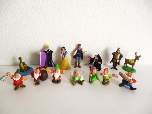 disney sneeuwitje en de 7 dwergen lees beschrijving, Ophalen of Verzenden, Sneeuwwitje of Doornroosje, Zo goed als nieuw, Beeldje of Figuurtje