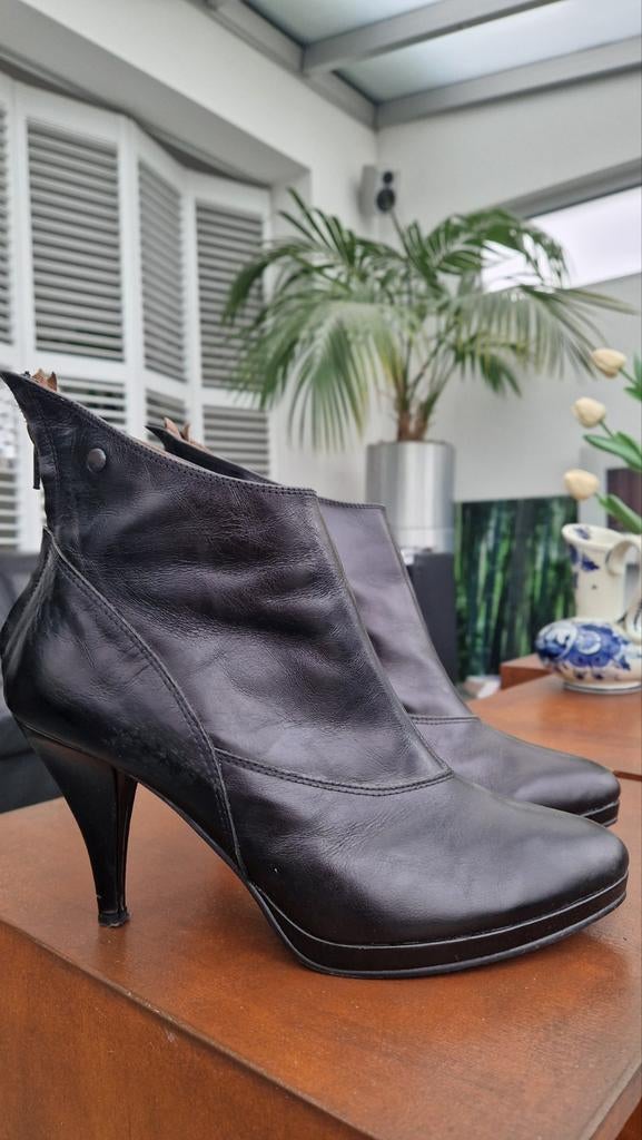 Zwart leren schoenen enkellaarsjes met rits en hoge hak mt41, Kleding | Dames, Schoenen, Verzenden, Zwart
