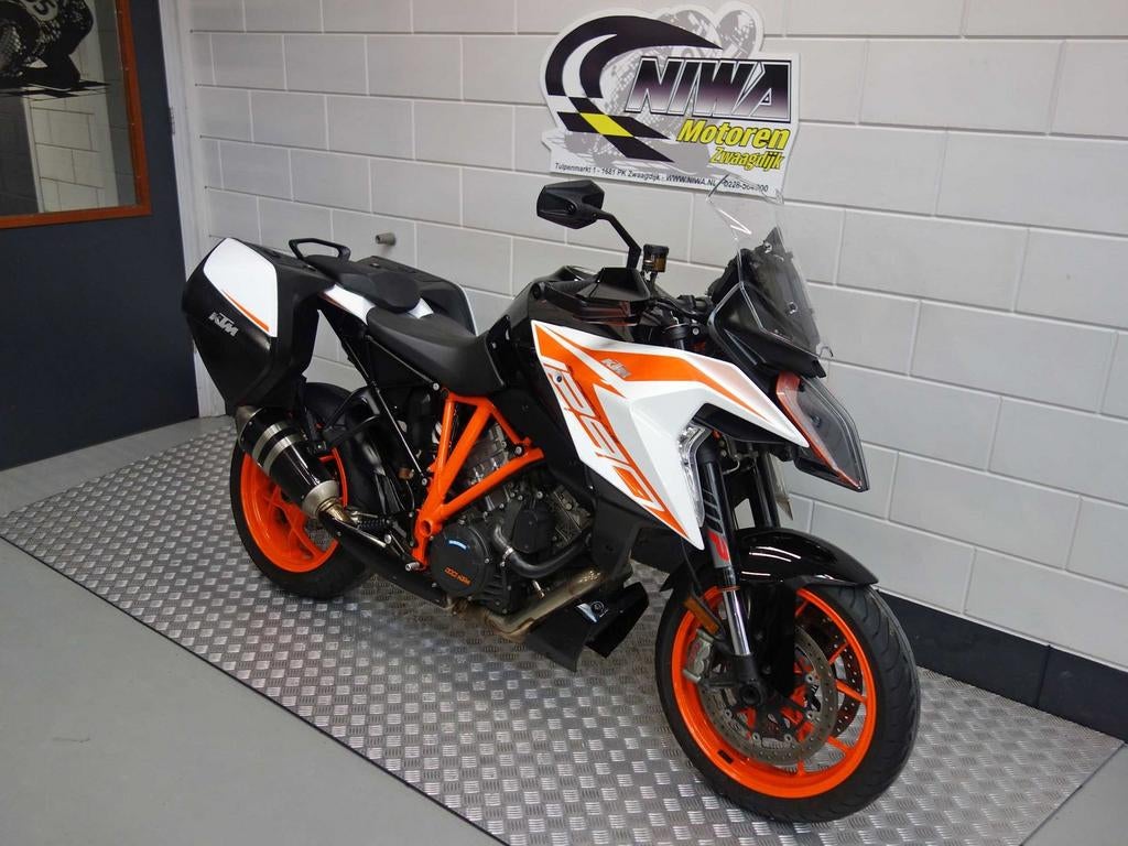 KTM 1290 SUPER DUKE GT - foto 3