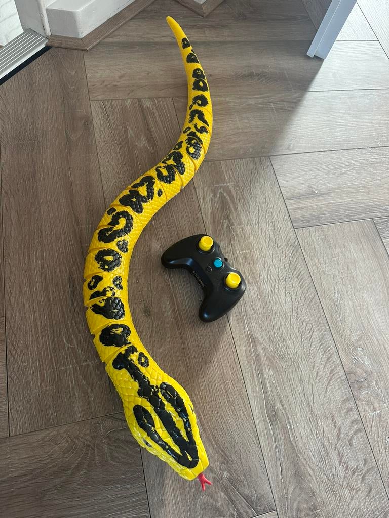 Battat Gigantische Bestuurbare Anaconda, Ophalen, Zo goed als nieuw