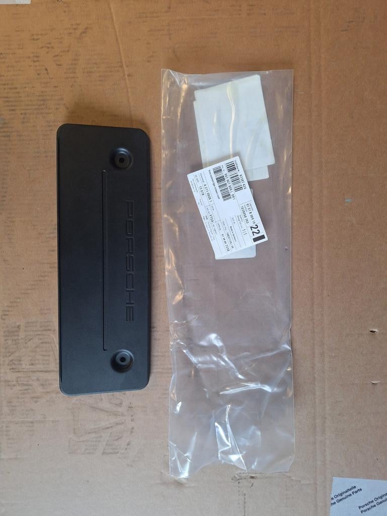 Originele kentekenplaatsteun Porsche 992, Ophalen of Verzenden, Nieuw, Porsche, Spatbord