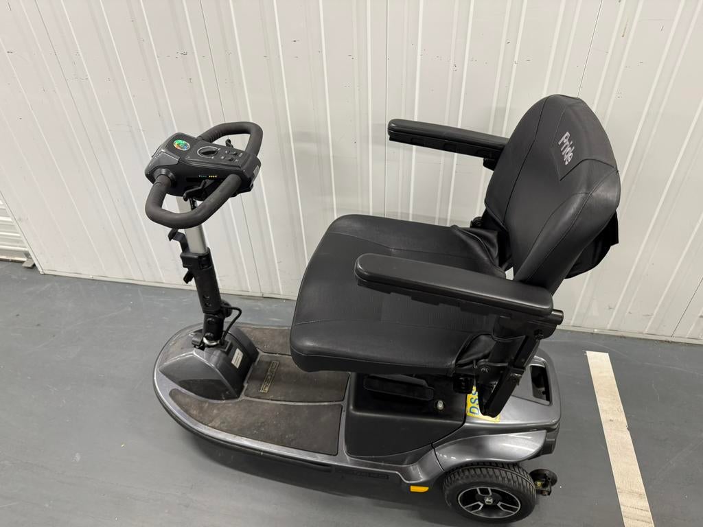 Opvouwbare scootmobiel te huur, Ophalen, Zo goed als nieuw