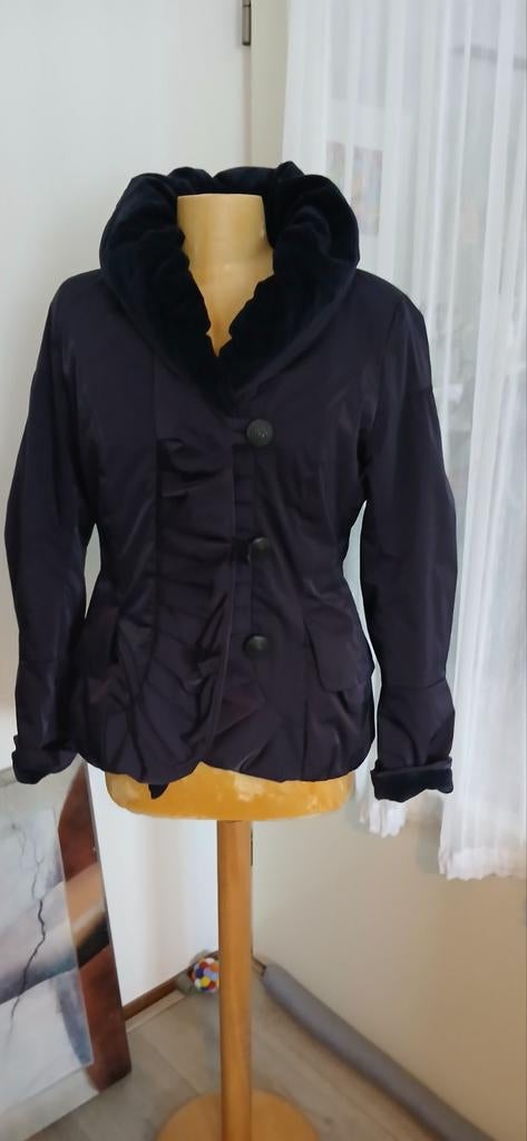 CREENSTONE Prachtige winterjas mt.38, Kleding | Dames, Jassen | Winter, Maat 38/40 (M), Zo goed als nieuw, CREENSTONE, Verzenden