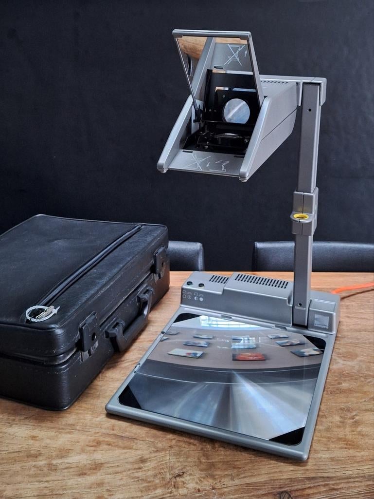 Liesegang trainer E portable overhead projector in koffer, Ophalen of Verzenden, Zo goed als nieuw, Overige merken