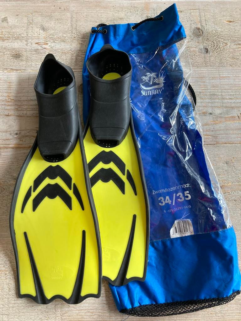 Zwemvliezen Sunray maat 34/35, Watersport en Boten, Ophalen of Verzenden, Zo goed als nieuw, Snorkelvinnen