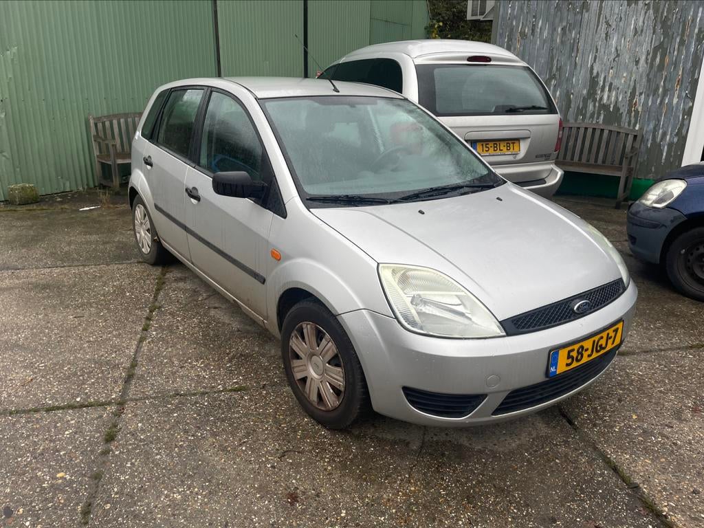 Te koop Ford Fiesta in onderdelen, Ophalen of Verzenden, Gebruikt, Ford