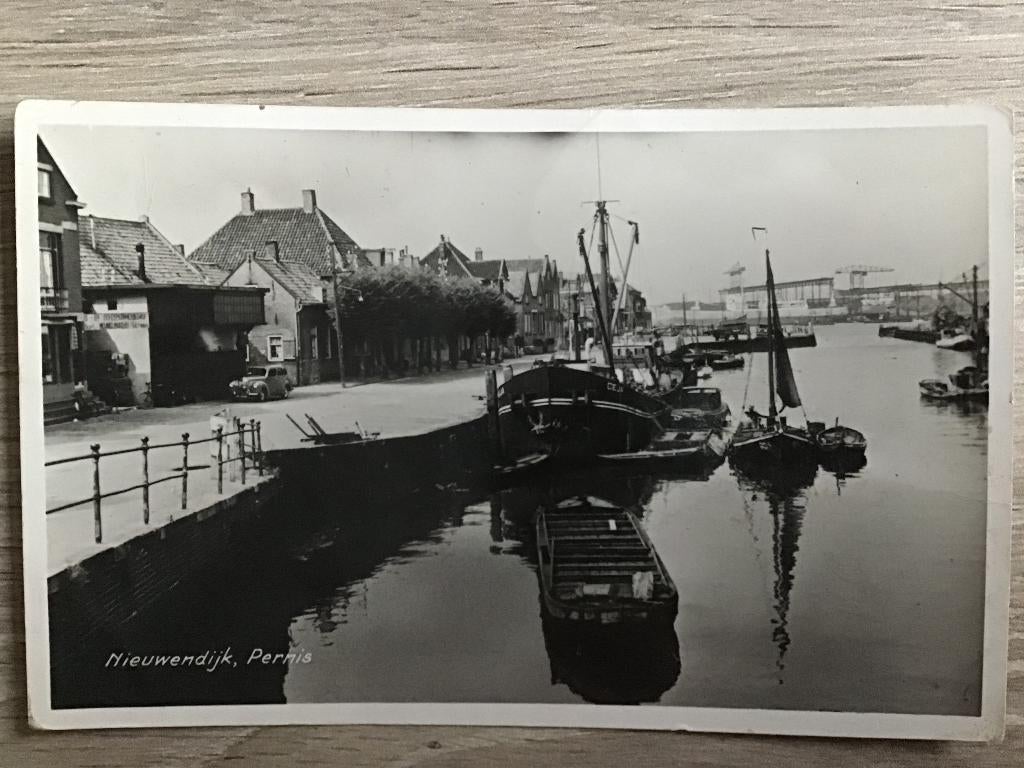 Pernis Nieuwendijk Haven 1955-60, Ophalen of Verzenden, 1920 tot 1940, Gelopen, Zuid-Holland