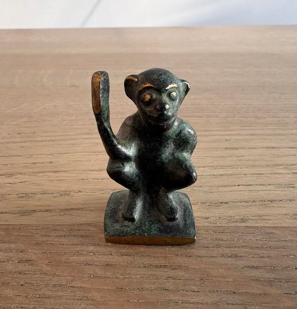 Vintage messing bronzen gepatineerd beeldje van een aap, Ophalen of Verzenden